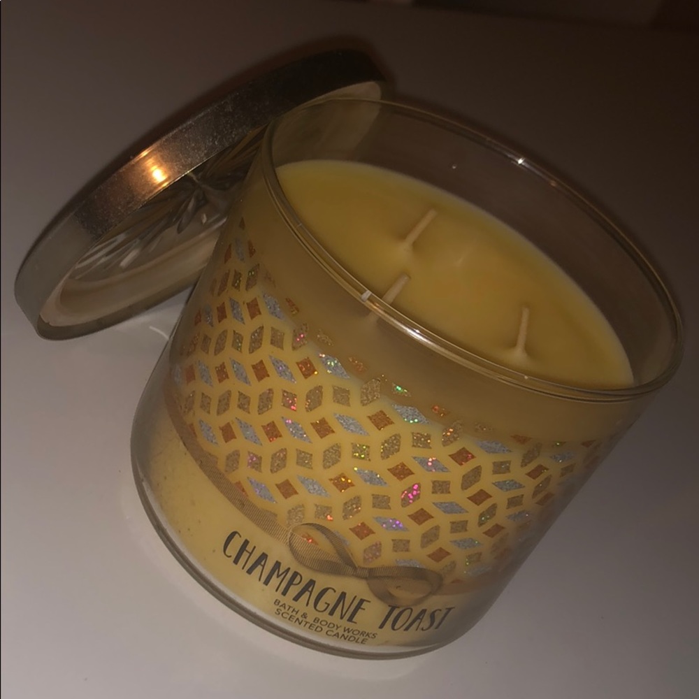 Champagne Toast Candle
